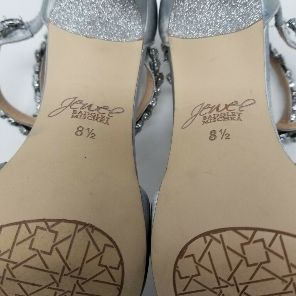 Jewel Badgley Mischka Jazmine Pump - Women's Size - Picture 8 of 8